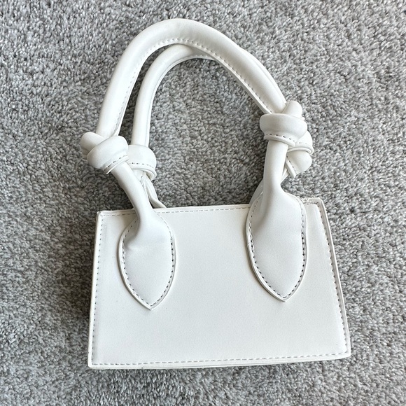 NWOT Mini Purse, White. - Picture 2 of 5